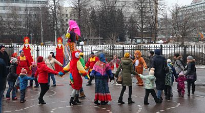 10.03.2019 в районе Черёмушки прошли народные гулянья в честь Широкой Масленицы!